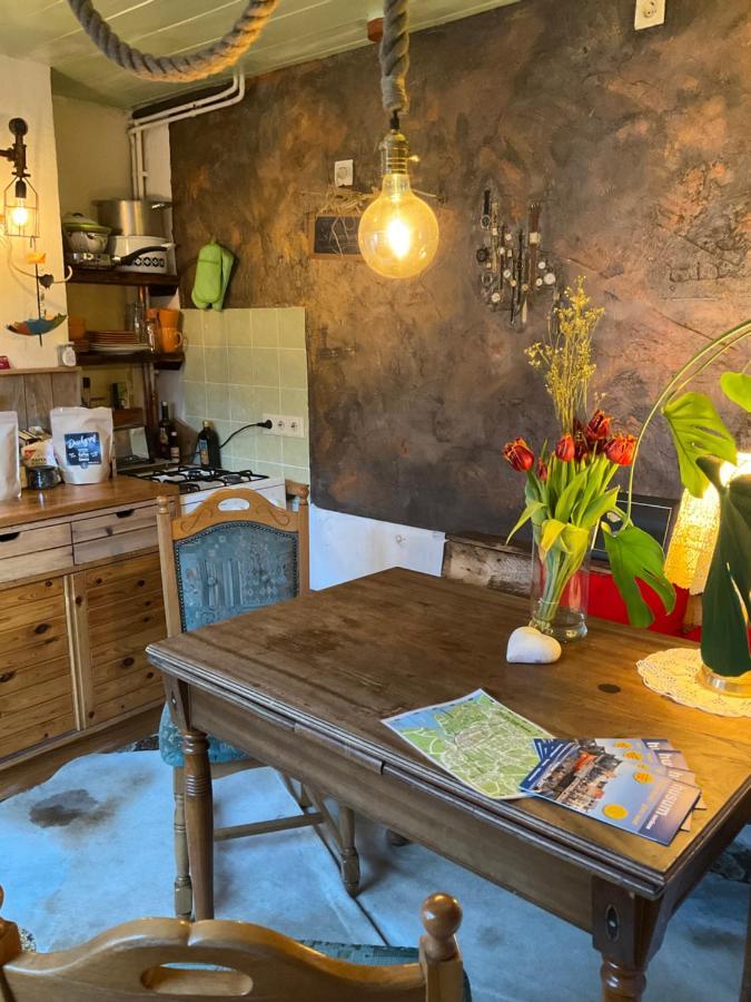 Privartzimmer 'Ausfahrt Freihalten' Husum  Exterior foto
