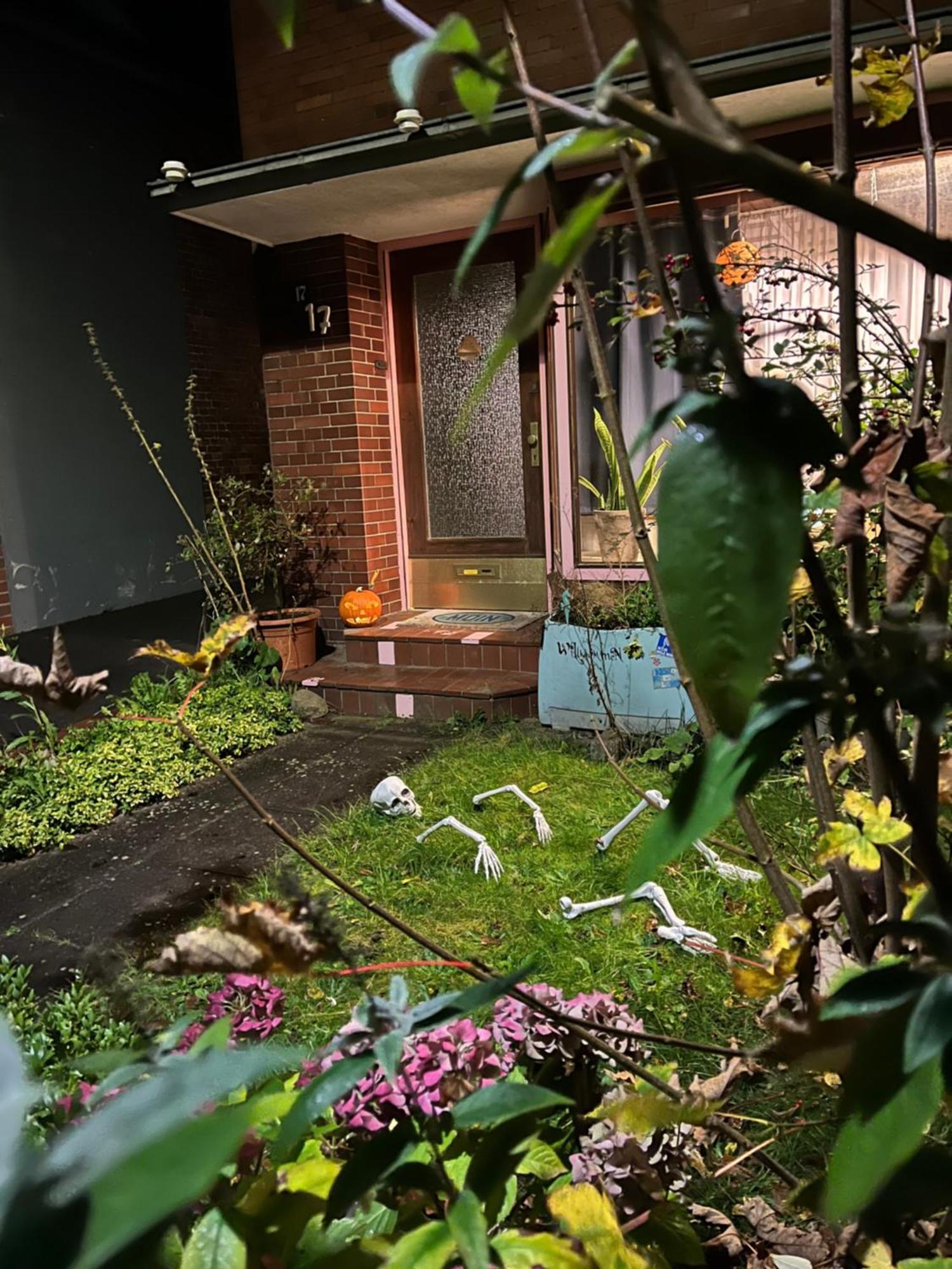 Privartzimmer 'Ausfahrt Freihalten' Husum  Exterior foto